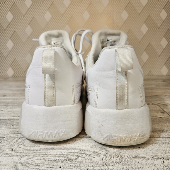 Nike Air Max Bella TR 5 Triple White Training Shoes DD9285-100 Women's Size 10 - Picture 5 of 7